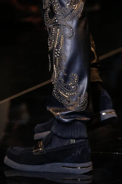 Look 29